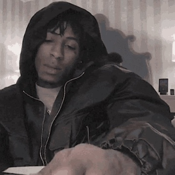 Meet your Posher, Aaron - Picture 1 of 1